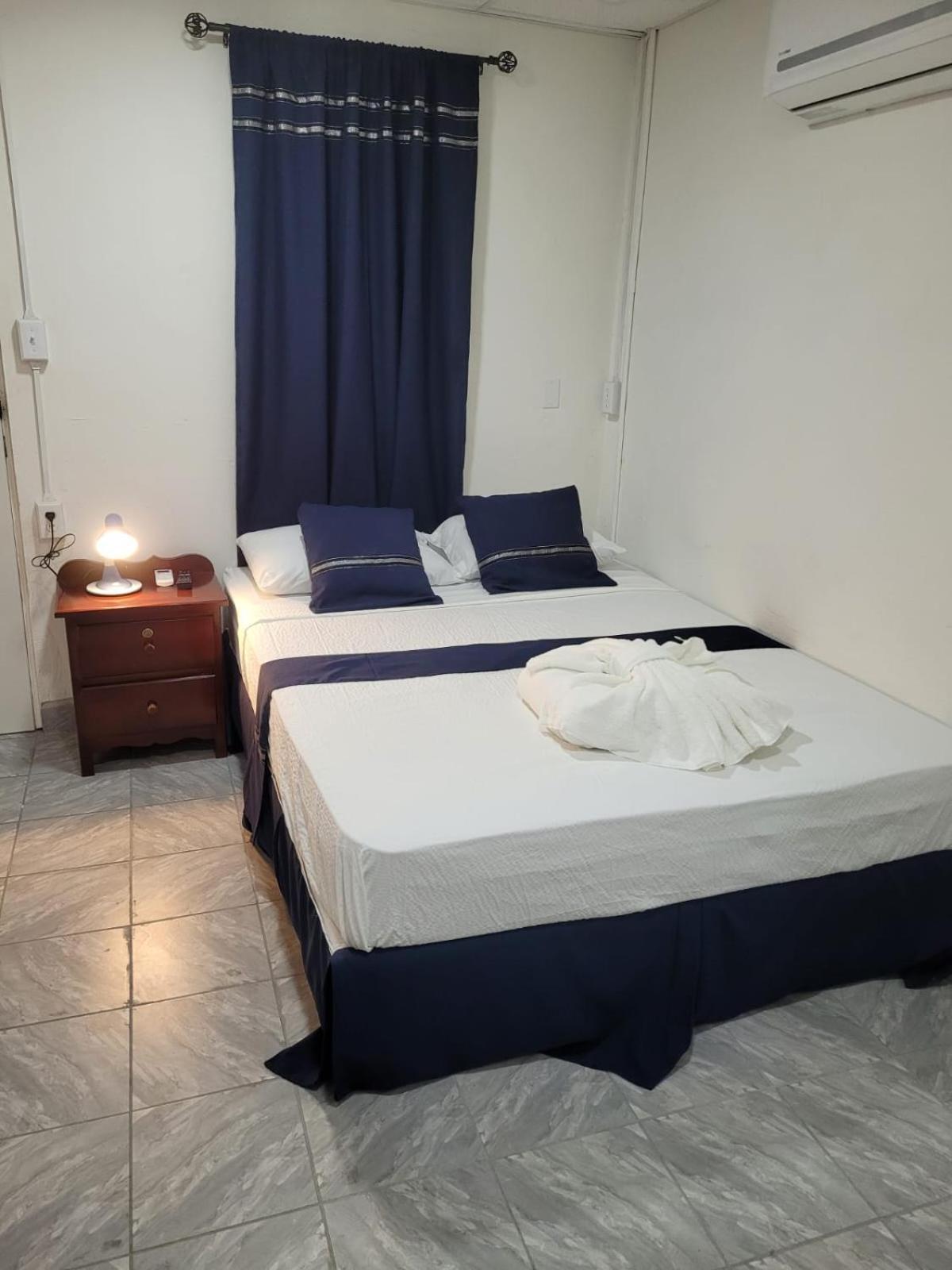 Saint Charles Inn, Belize Central America Punta Gorda Eksteriør billede
