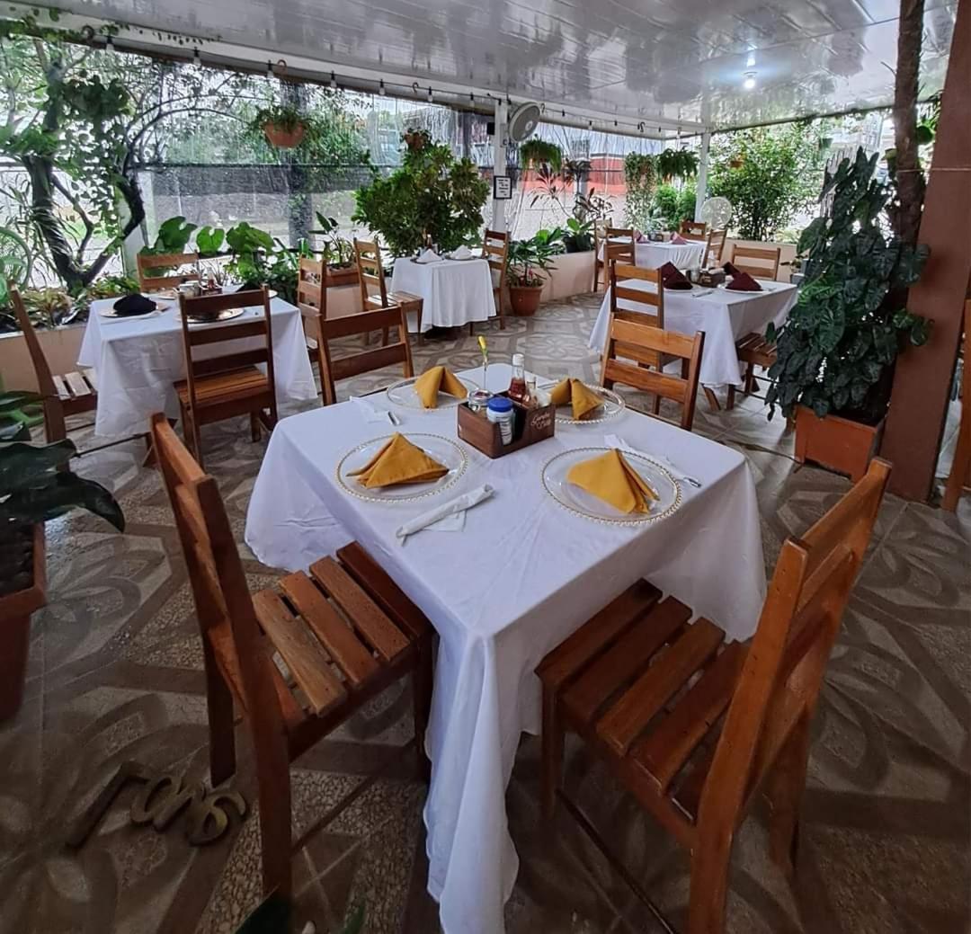 Saint Charles Inn, Belize Central America Punta Gorda Eksteriør billede
